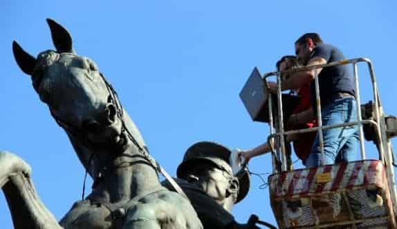 Dijital Atatürk Heykeli