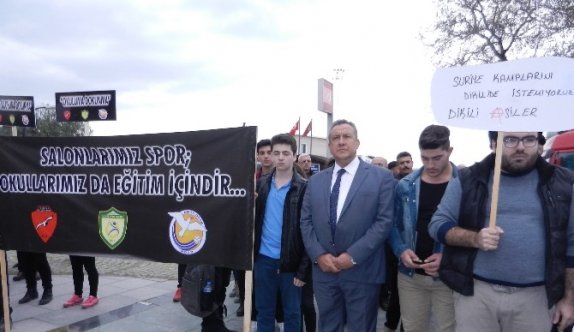 Dikili’de Mülteci Sorunu Büyüyor