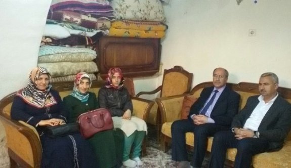 Diyanetin Umreye Gönderdiği Engelli Öğrenci Şanlıurfa’ya Döndü