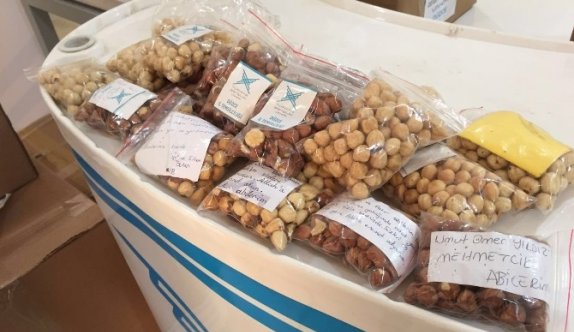 Doğu Ve Güneydoğudaki Asker Ve Polise Bir Avuç Fındık