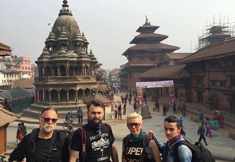 Efod, Nepal’i Fotoğrafladı