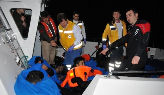 Ege’de Mültecileri Taşıyan Tekne Battı: 5 Ölü