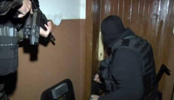 Elazığ’da Torbacılara Şafak Baskını: 13 Gözaltı