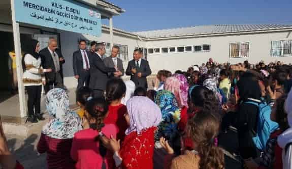 Ezgi, Konteyner Kentteki Tüm Okullar Gezildi