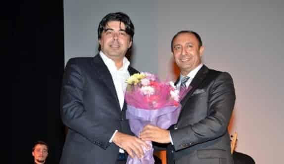 Foça, Sevgi Ve Dostluk Türküleriyle Yankılandı