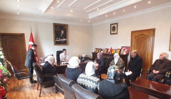 Her Çarşamba Günleri, Vatandaşların Sorunlarını Dinliyor