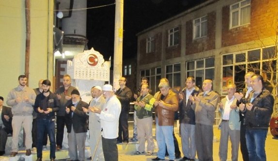 Hisarcık’ta Umre Kafilesi Dualarla Uğurlandı