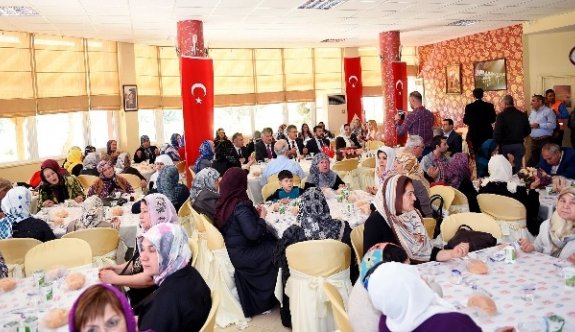 Karalar: “Bizim De Canımız Size Feda Olsun”