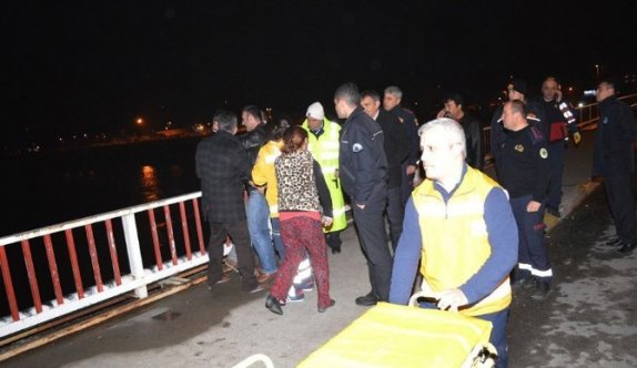 Köprüye Çıkarak İntihara Kalkıştı