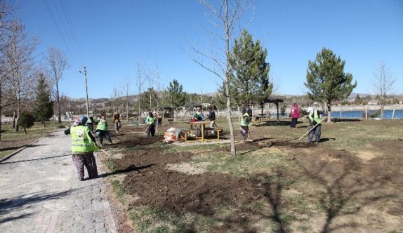 Kuğulu Park Yaza Hazırlanıyor