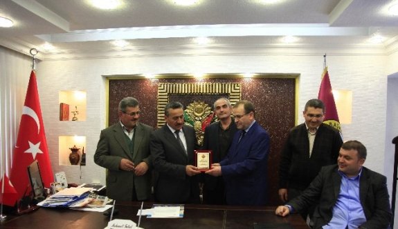 Madenli Kalkındırma Derneği’nden, Başkan Tutal’a Plaket