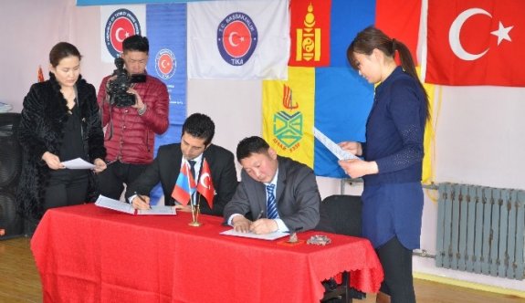 Moğolistan’da Sanat Ve Teknoloji Sınıfına Donanım Desteği