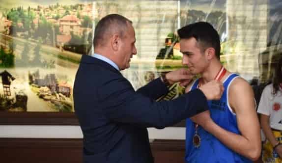Muay Thai Ekibinden Başkan Keleş’e Ziyaret