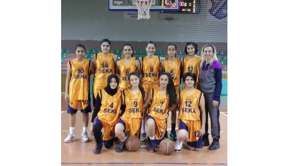 Nevşehir Gençlik Spor Kulübü Yıldız Kız Basketbol Takımı Bölge Şampiyonasına Katılıyor