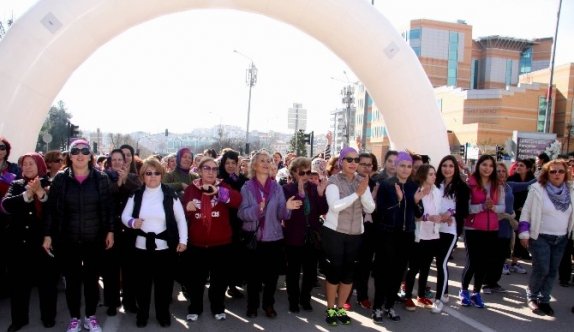 Nilüferli Kadınlardan 8 Mart Koşusu
