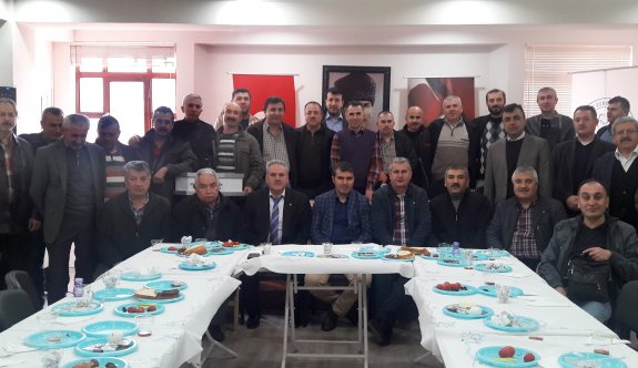 Oda Başkanı Bostan, döşemeci esnafının sorunlarını dinledi