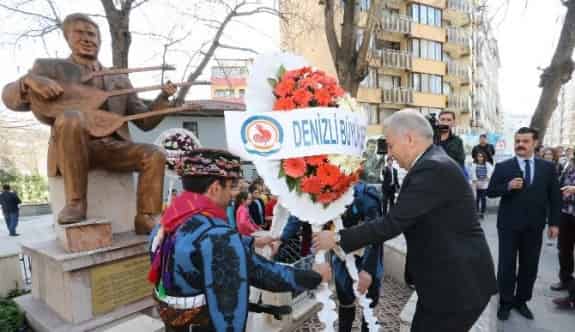 Özay Gönlüm Denizli’de Anıldı