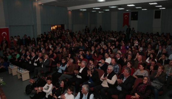 Özay Gönlüm Denizli’de Türküleriyle Anıldı