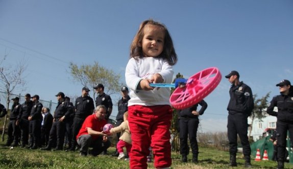 (Özel Haber) Çocuk Parkına Baz İstasyonu Mahalleyi Ayağa Kaldırdı