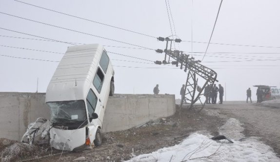 Patnos’ta Trafik Kazası: 2 Ölü