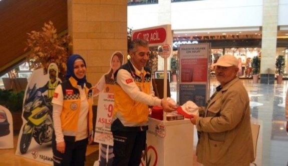 Piazza, Yaşama Yol Ver Standına Ev Sahipliği Yaptı