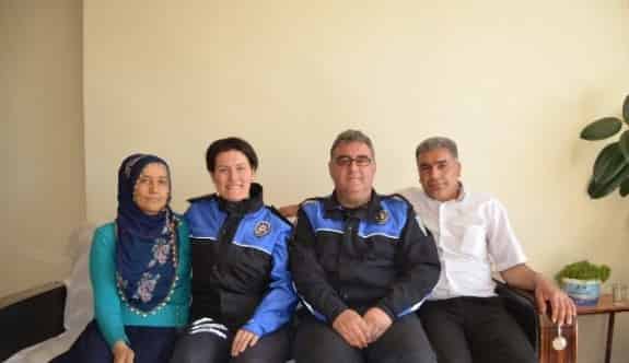 Polislerden Örnek Vatandaşa Ziyaret