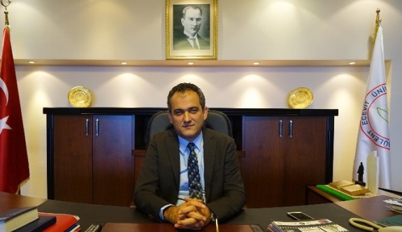 Rektör Özer’den Yeşilay’a Tam Destek