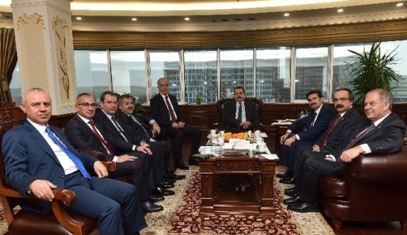 Sakaryalı Heyet, Bakan Faruk Çelik’i Ziyaret Etti