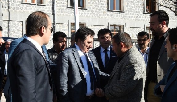 Şanlıurfa Valisi Viranşehir’de Temaslarda Bulundu