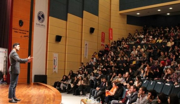 SAÜ’de “Kariyer Şampiyonları” İsimli Seminer Düzenlendi