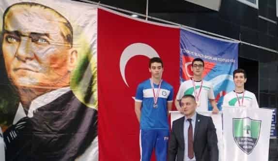 Şehitkamilli Yüzücüler Türkiye Şampiyonu Oldu