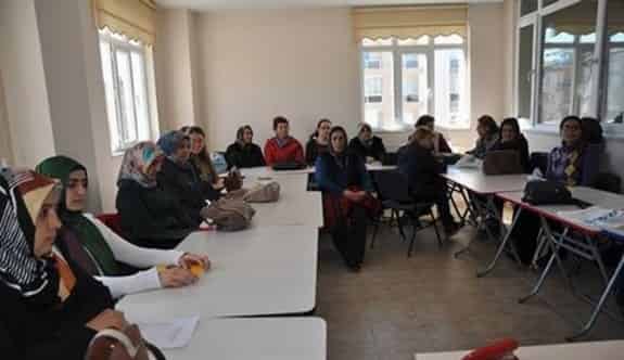 Sivas’ta “Keçe Yapımı Ve Aksesuarları Kursu” Açıldı