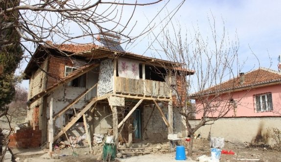 Soğan Ekmek İsterken Çapasına Ceset Takıldı