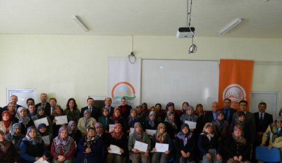 Soma’da Zeytin Ağaçları Kadınlara Emanet