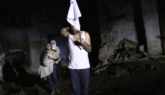 Sur’dan 1’i bebek 11 kişi tahliye edildi