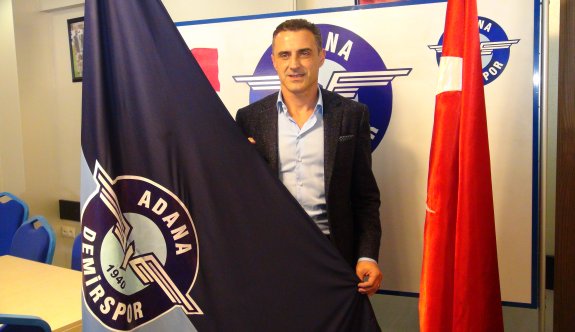 Tayfur Havutçu Adana Demirspor’la 1,5 yıllık anlaşma imzaladı