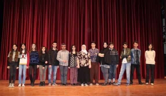 TED’li Öğrencilerin Sergilediği Oyuna Yoğun İlgi