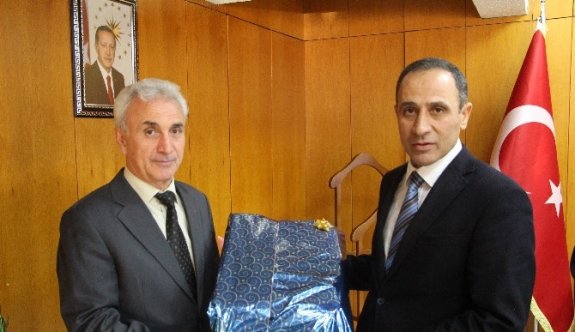 TÜBA Çeviri Ödülünü Alan Öğretim Üyeleri Ödüllendirildi