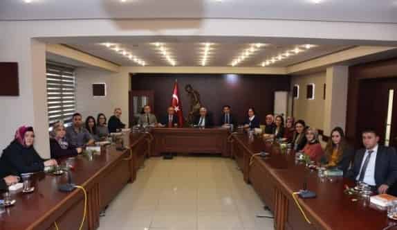 Vali Alimoğlu Aday Öğretmenlerle Bir Araya Geldi