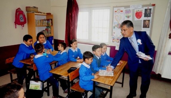 Vergi Dairesi Müdürü, Öğrencilere Verginin Önemini Anlattı