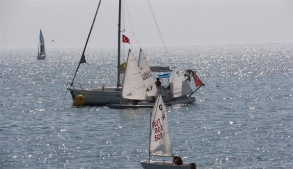 Yelkenler Çanakkale Zaferi İçin Açıldı