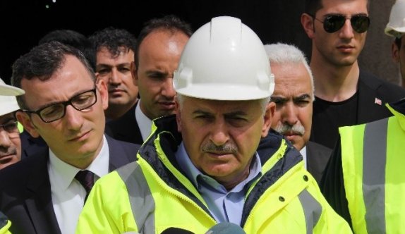 Bakan Yıldırım: "Kardeşliğimizi Bozmaya Çalışanlar Yok Olup Gidecekler"