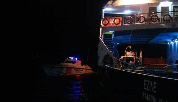 Ezine Arabalı Vapuru Şileple Çarpıştı