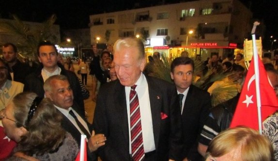 Çeşme’de Fener Alayı