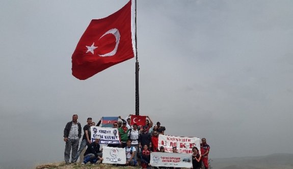 Dağcılar, Kale Tepe’de Şehitler Anısına Türk Bayrağı Dikti