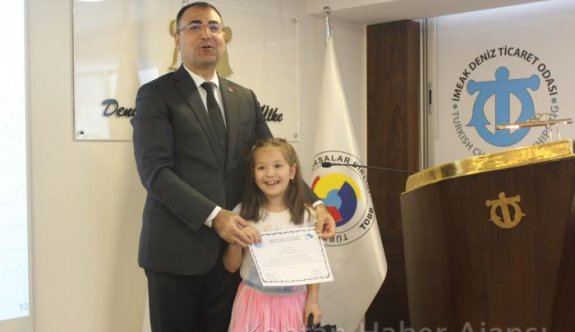 Denizci çocuklar ödüllerini aldı