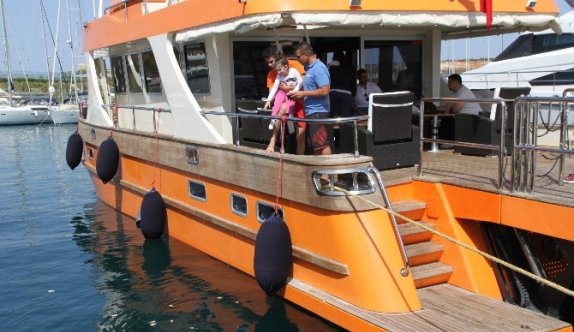 Didim’de İki Engelli Deniz Gezisine Çıkarıldı