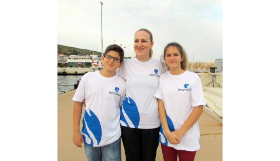 Dostluk Kulaçlarıyla İki Kıtayı Birleştirdi