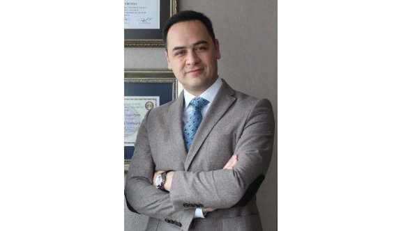 Erkekte Meme Büyümesi Hastalık Habercisi