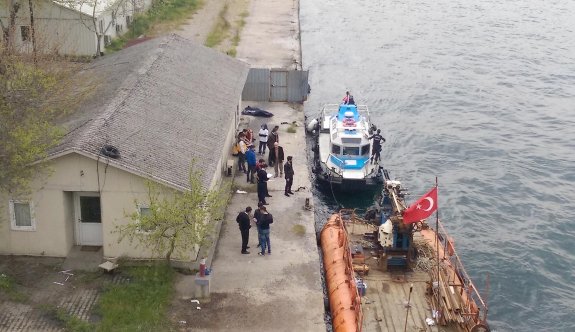 Haliç’te erkek cesedi çıkarıldı
